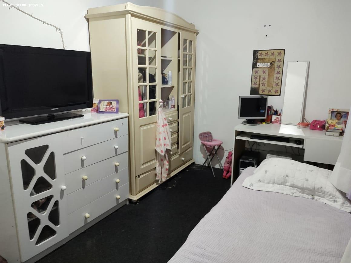 Casa, 3 quartos, 230 m² - Foto 15