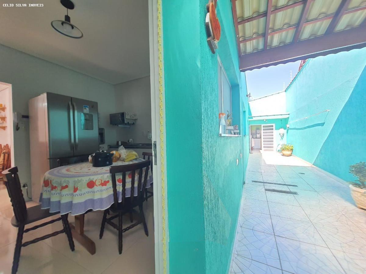 Casa, 3 quartos, 185 m² - Foto 3