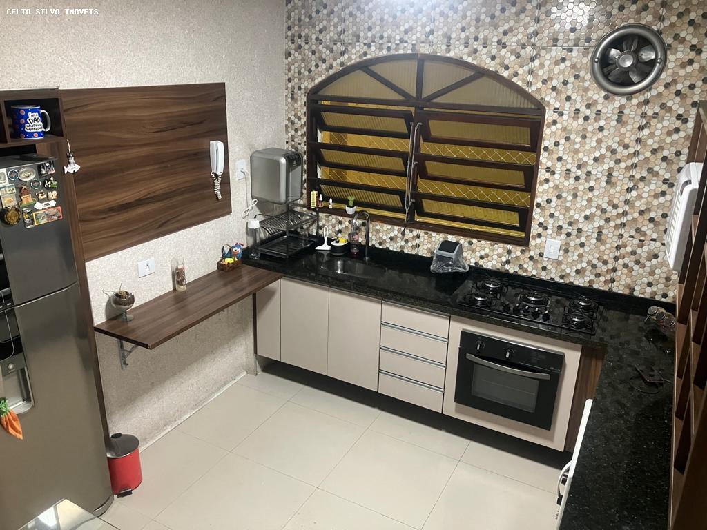 Casa, 3 quartos, 151 m² - Foto 2