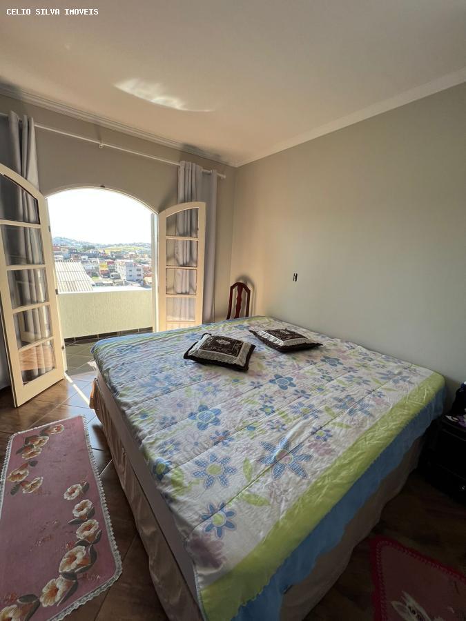 Casa, 3 quartos, 240 m² - Foto 8