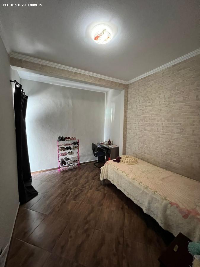 Casa, 3 quartos, 240 m² - Foto 9