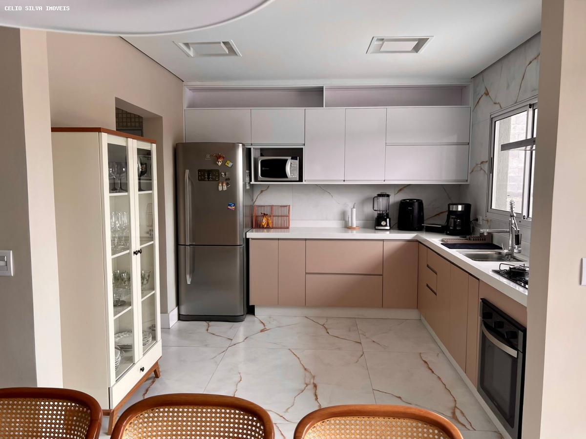 Casa, 4 quartos, 260 m² - Foto 11