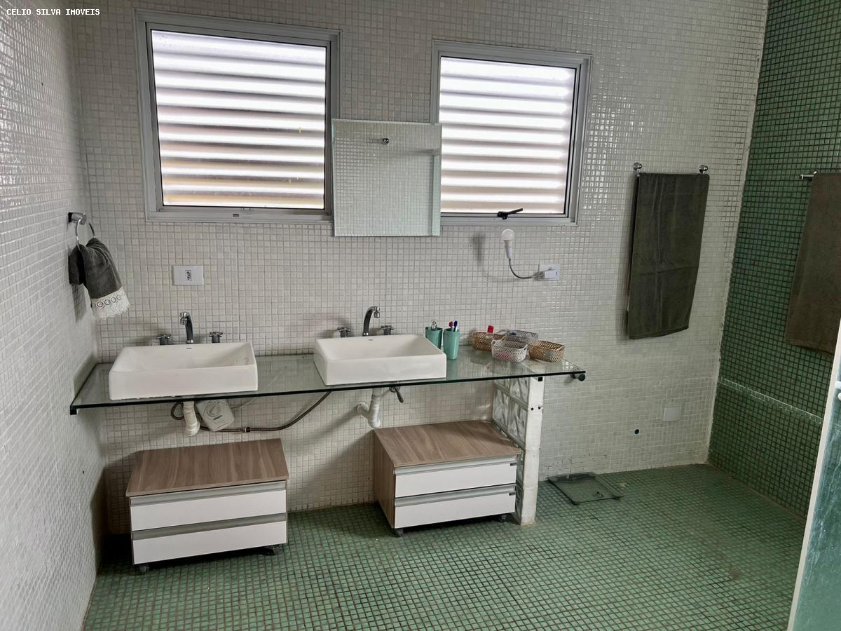 Casa, 4 quartos, 260 m² - Foto 15