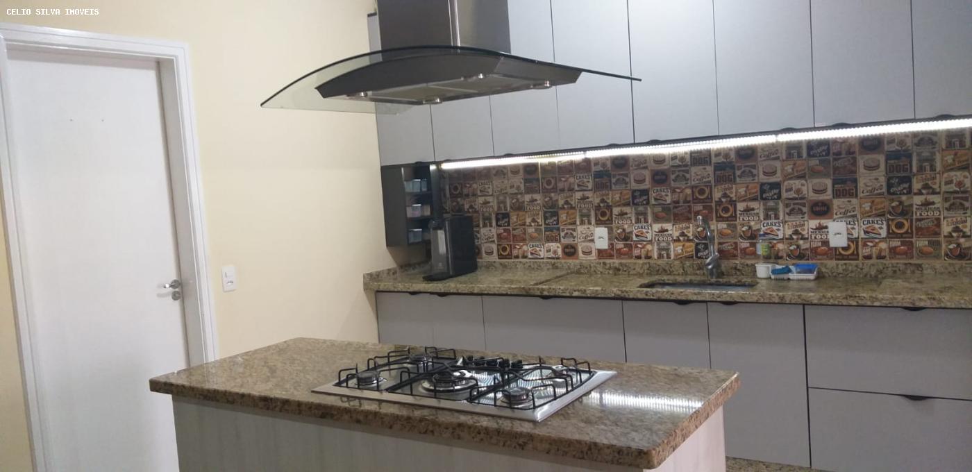 Casa, 3 quartos, 136 m² - Foto 2