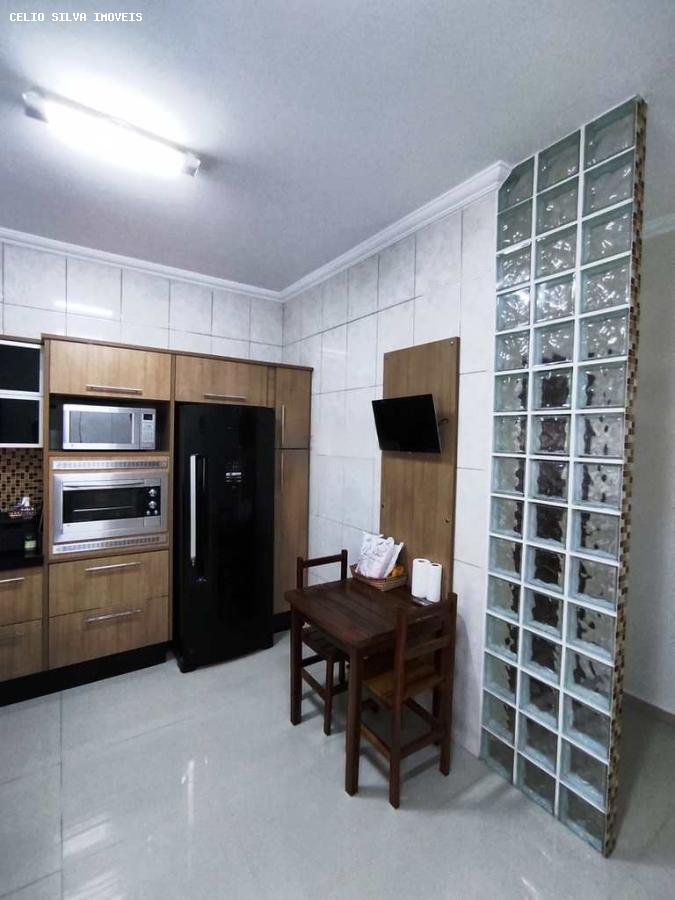 Casa, 3 quartos, 210 m² - Foto 12