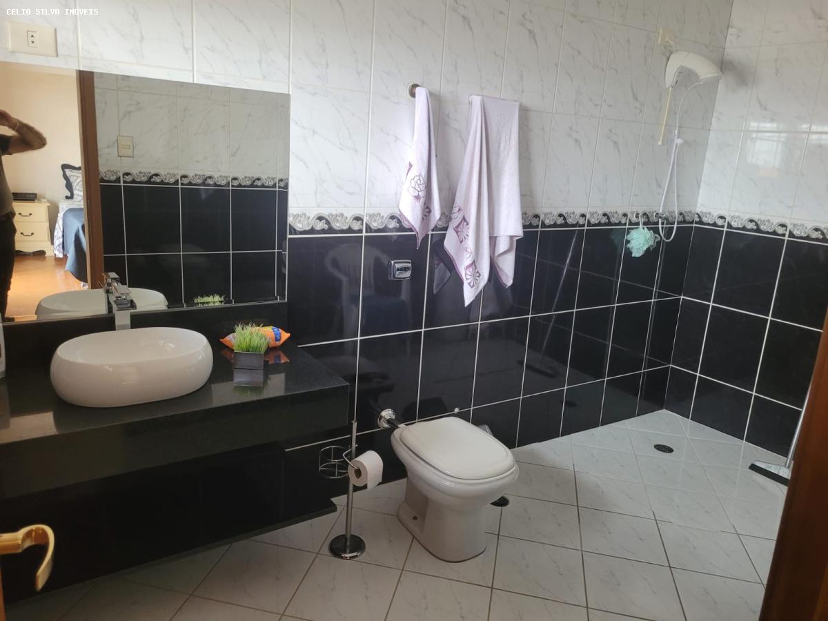 Casa, 3 quartos, 280 m² - Foto 17