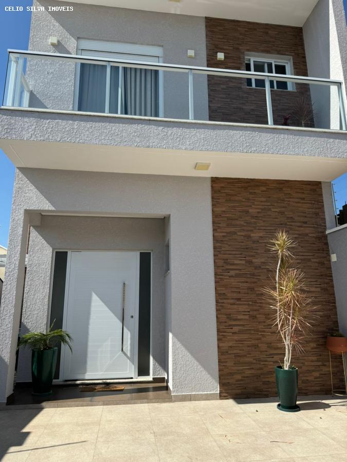 Casa, 3 quartos, 176 m² - Foto 1