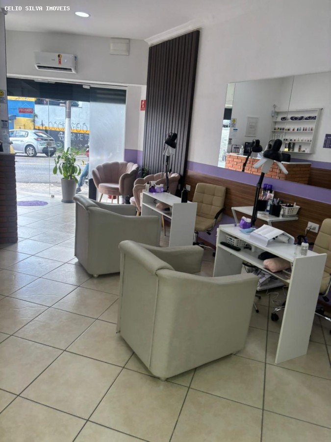 Prédio Inteiro - Foto 1