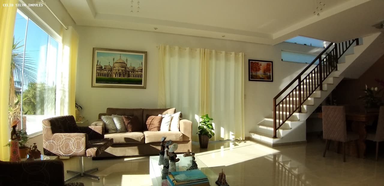 Casa, 4 quartos, 253 m² - Foto 2